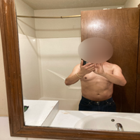 Bottom looking for tops