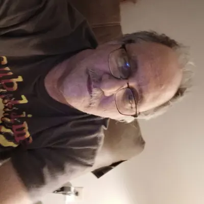 Just want fun times with older women
