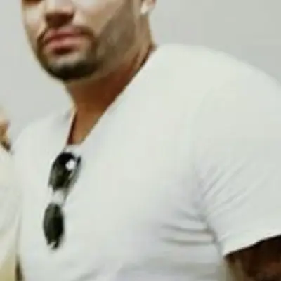 Hispanic 5”7 looking for NSA 
