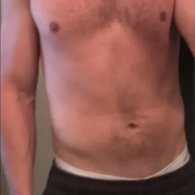 Bull/Hung (8’’+)  looking for someone to dominate