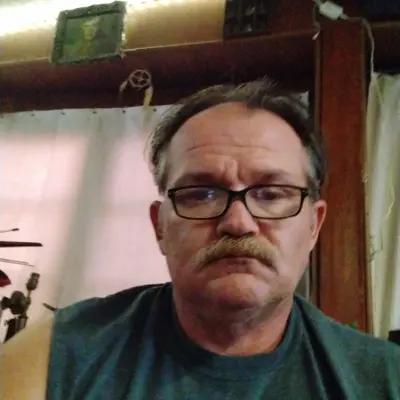 Looking for a lady that is up for having a lot of fun today 