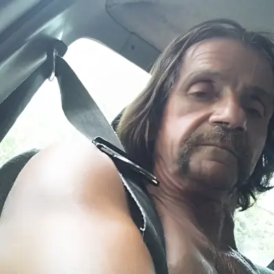 looking for fun with younger lady