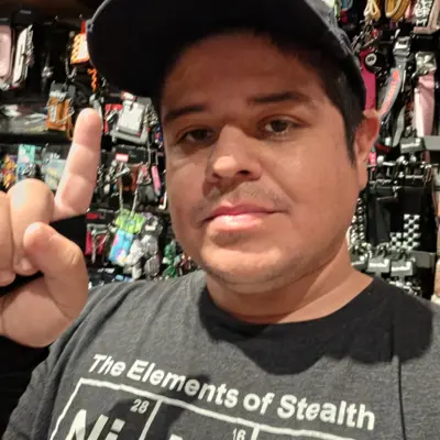 Looking 4 head master